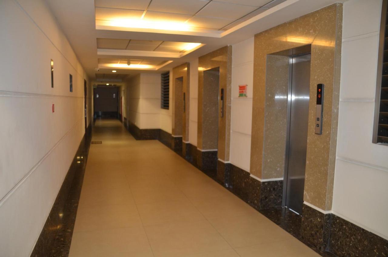 Atrium - Iconic Apartment Sri Jayewardenepura Kotte Bagian luar foto