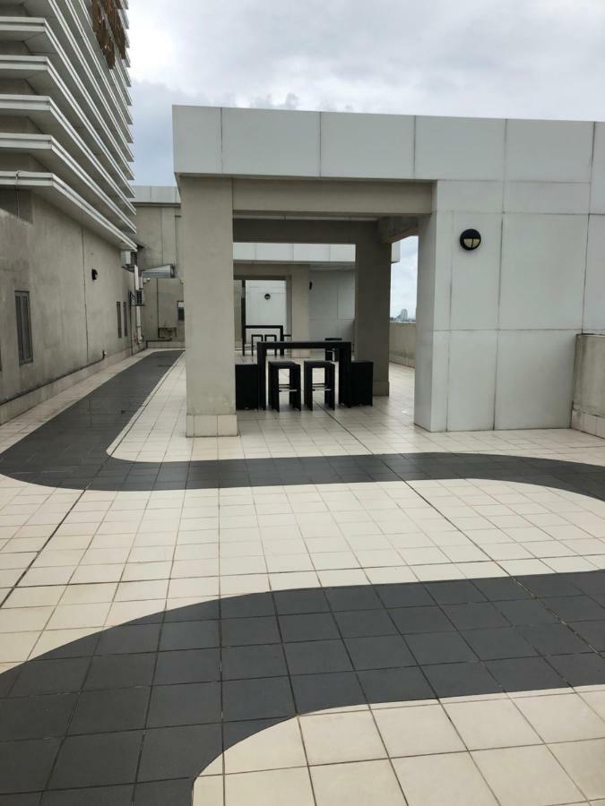 Atrium - Iconic Apartment Sri Jayewardenepura Kotte Bagian luar foto